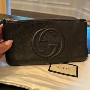 Gucci black leather wristlet